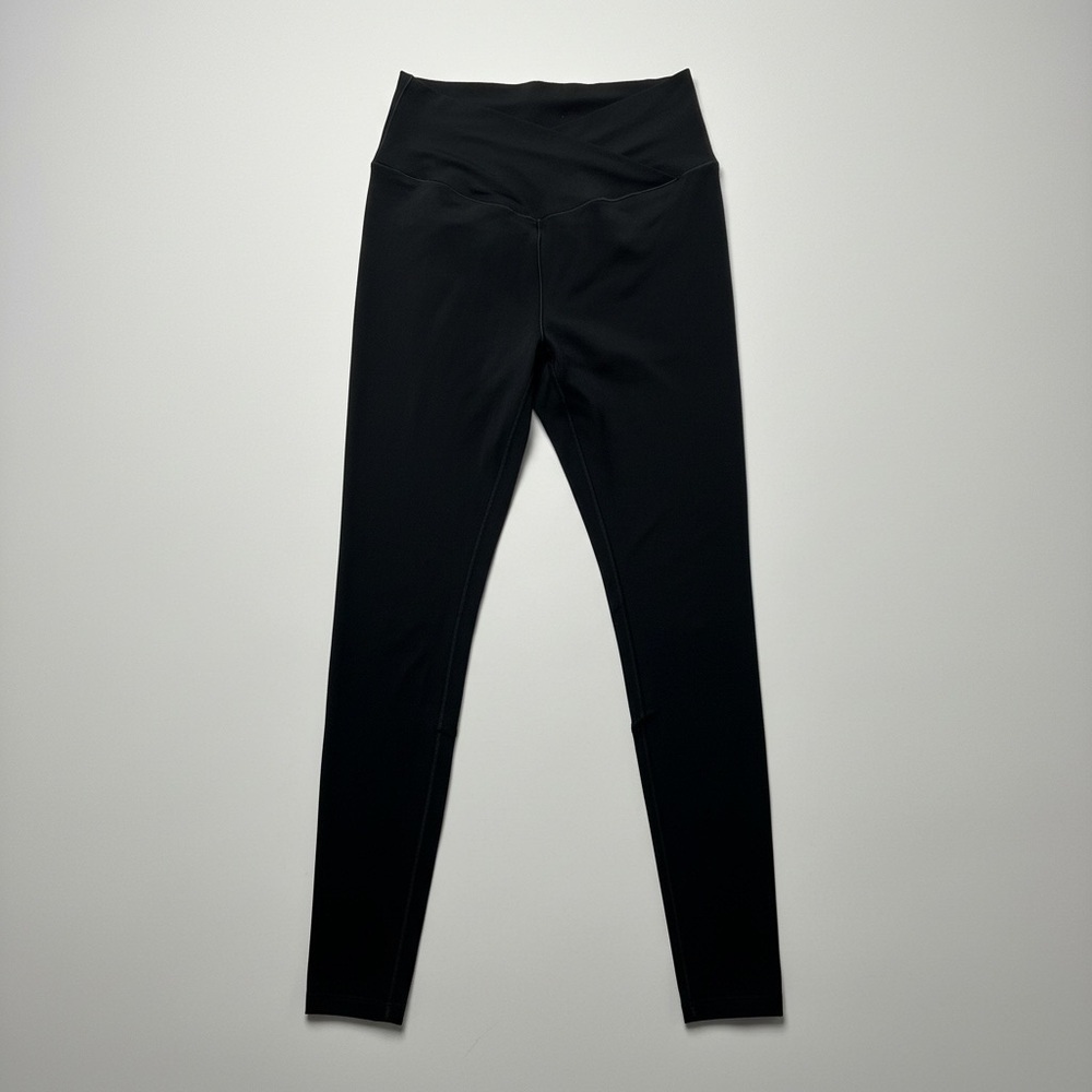 Offline by Aerie Black High Rise Crossover Leggings Size M Yoga Athletic